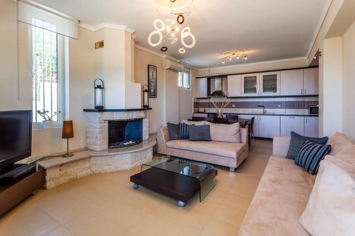 Вилла Aigli Fully Equipped Getaway - Seaview Lux Retreat Каламата Экстерьер фото